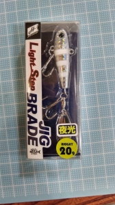 �饤�ȥ��ƥåץ����֥졼��