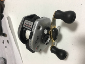 ����Х����� XLT supreme ����С����ǥ������